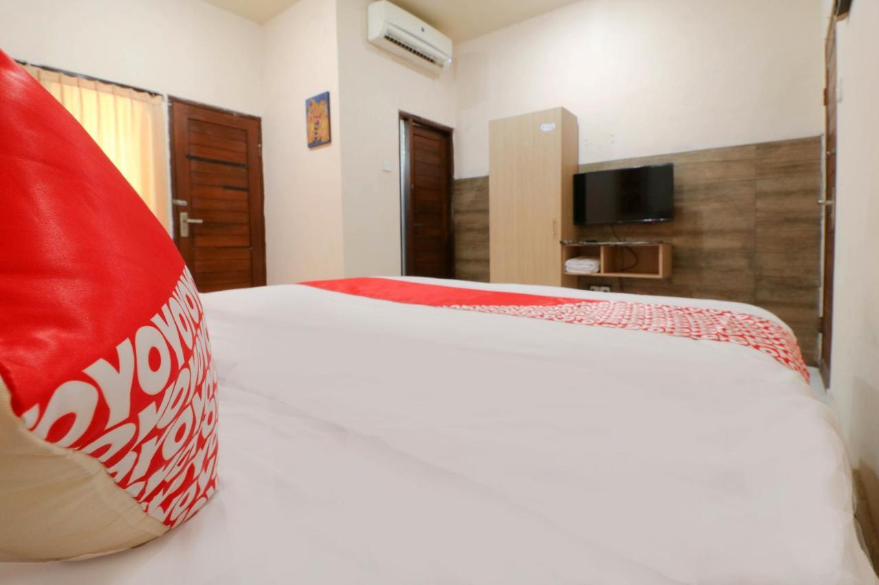 Hotel Oyo 2581 Ketut Smile Denpasar Exterior foto